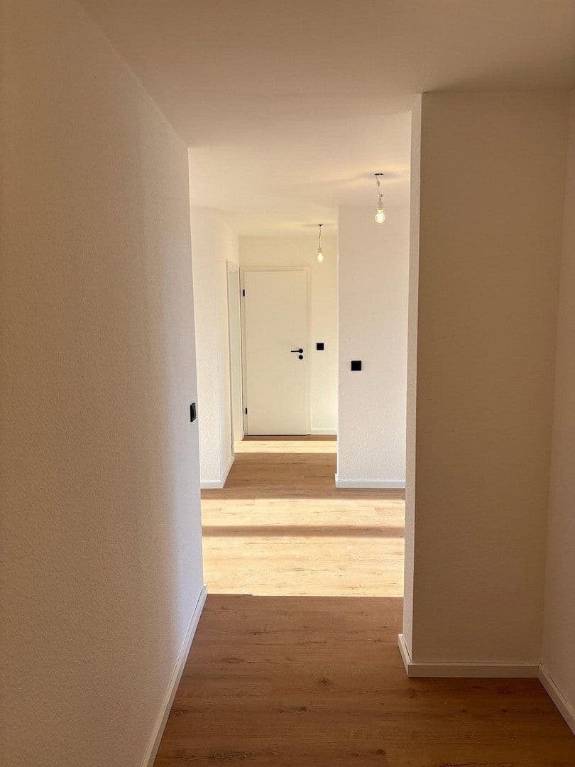 2 bedroom with open-plan kitchen flat to rent, 92 m², Nürtingen, Baden-Württemberg 2 bedroom with open-plan kitchen flat to rent, 92 m², Nürtingen, Baden-Württemberg