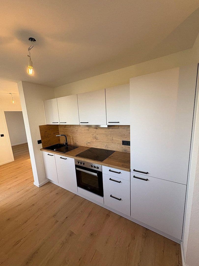 2 bedroom with open-plan kitchen flat to rent, 92 m², Nürtingen, Baden-Württemberg 2 bedroom with open-plan kitchen flat to rent, 92 m², Nürtingen, Baden-Württemberg