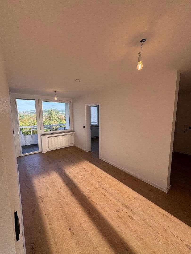 2 bedroom with open-plan kitchen flat to rent, 92 m², Nürtingen, Baden-Württemberg 2 bedroom with open-plan kitchen flat to rent, 92 m², Nürtingen, Baden-Württemberg