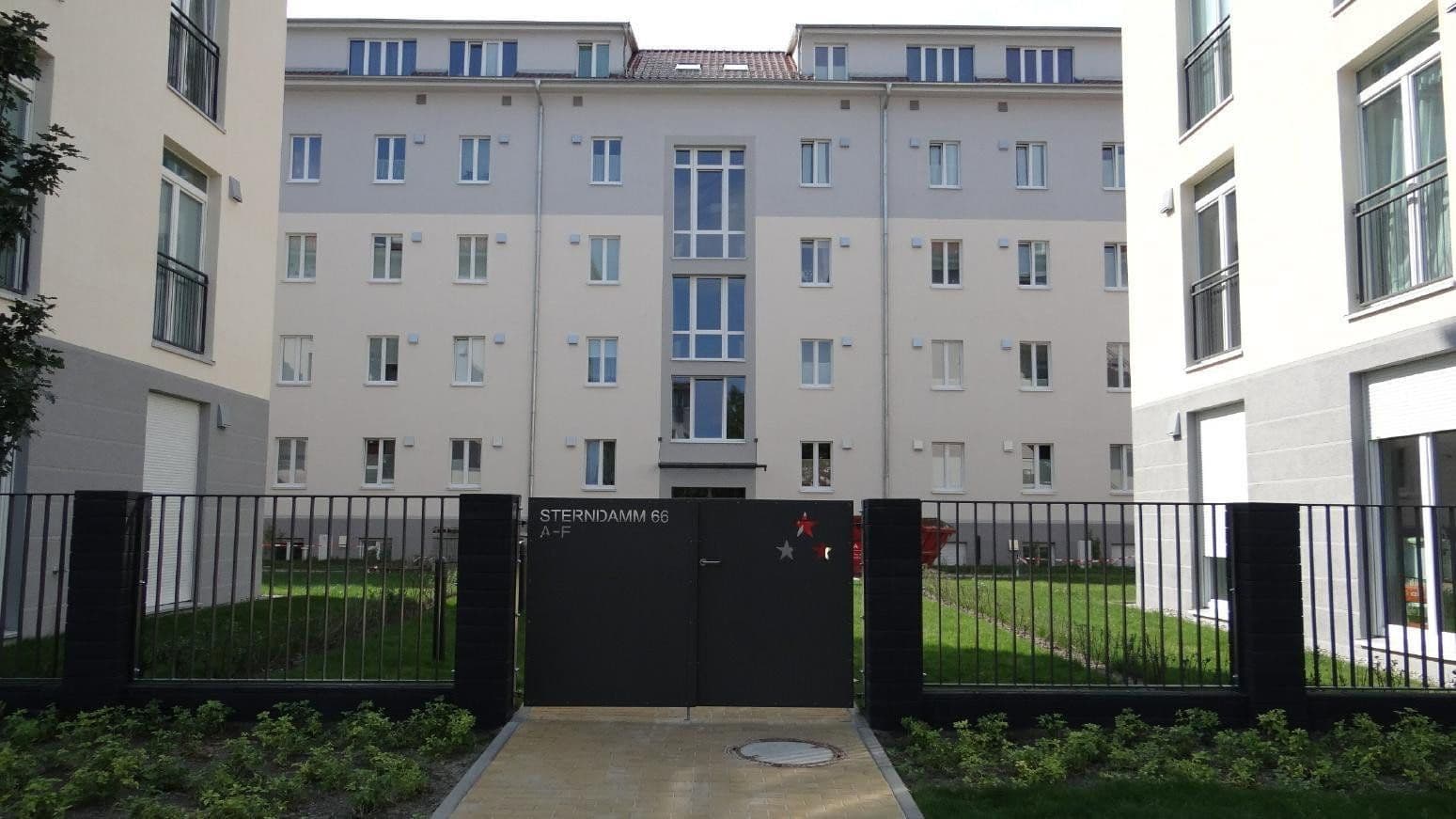 2 bedroom with open-plan kitchen flat to rent, 97 m², Sterndamm 66 F, Berlin, Berlin 2 bedroom with open-plan kitchen flat to rent, 97 m², Sterndamm 66 F, Berlin, Berlin