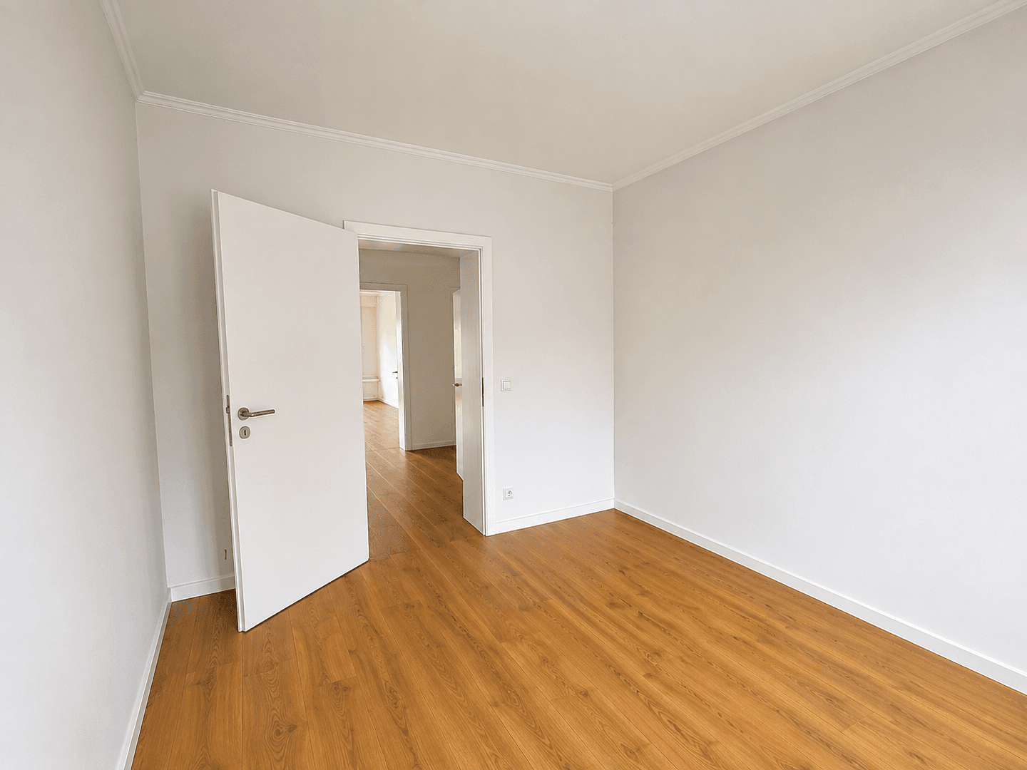2 bedroom with open-plan kitchen flat for sale, 70 m², Oberhausen, North Rhine-Westphalia 2 bedroom with open-plan kitchen flat for sale, 70 m², Oberhausen, North Rhine-Westphalia