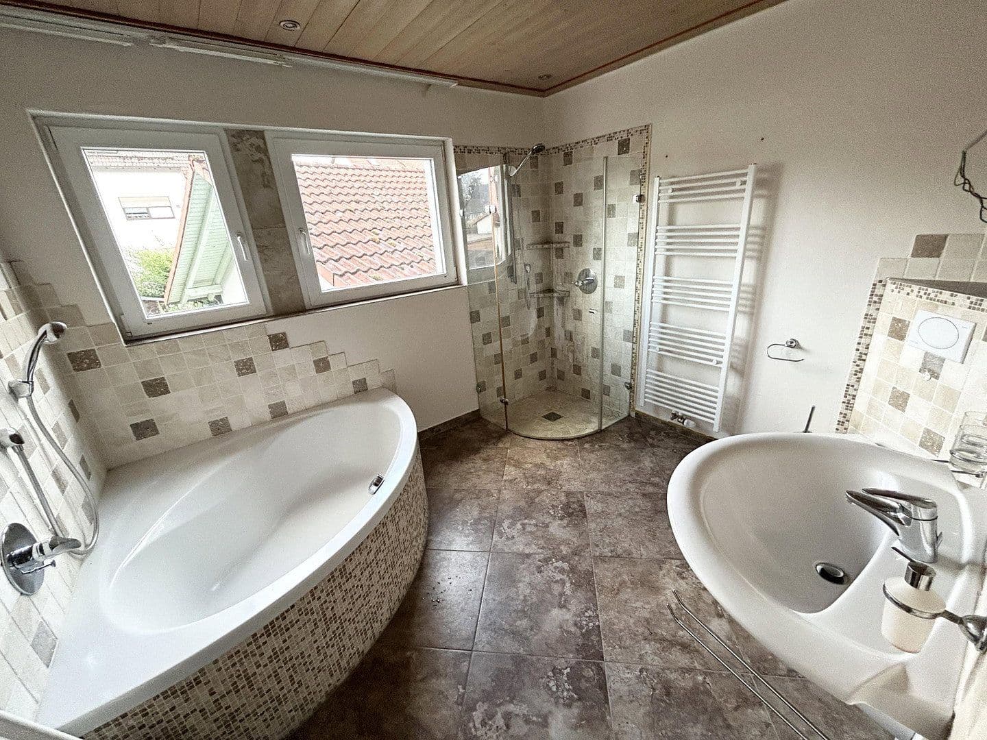 2 bedroom with open-plan kitchen flat to rent, 110 m², Grüntalstr, Hösbach, Bavaria 2 bedroom with open-plan kitchen flat to rent, 110 m², Grüntalstr, Hösbach, Bavaria