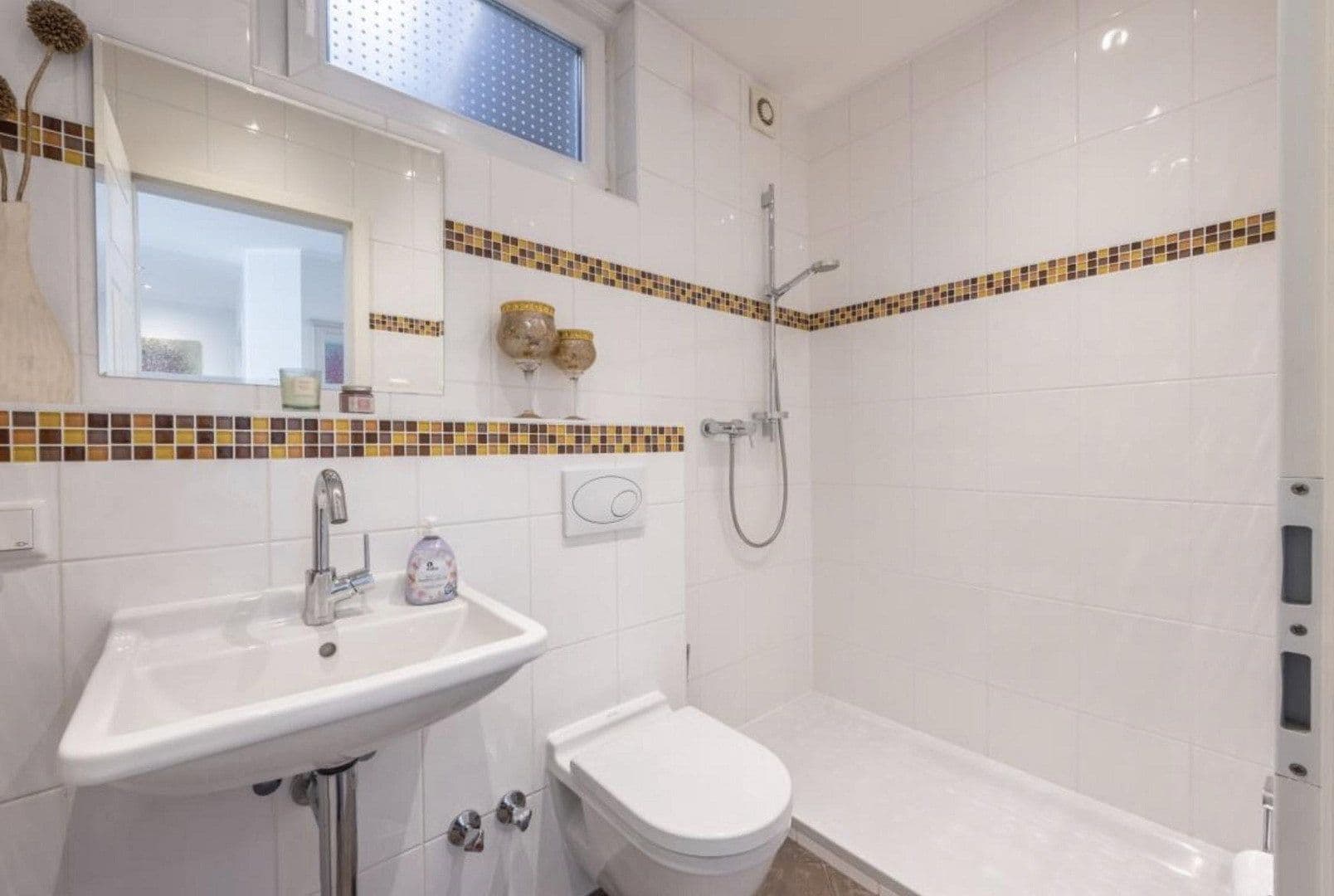 house for sale, 270 m², Philipp-Schnell-Strasse 31-33, Frankfurt, Hesse house for sale, 270 m², Philipp-Schnell-Strasse 31-33, Frankfurt, Hesse