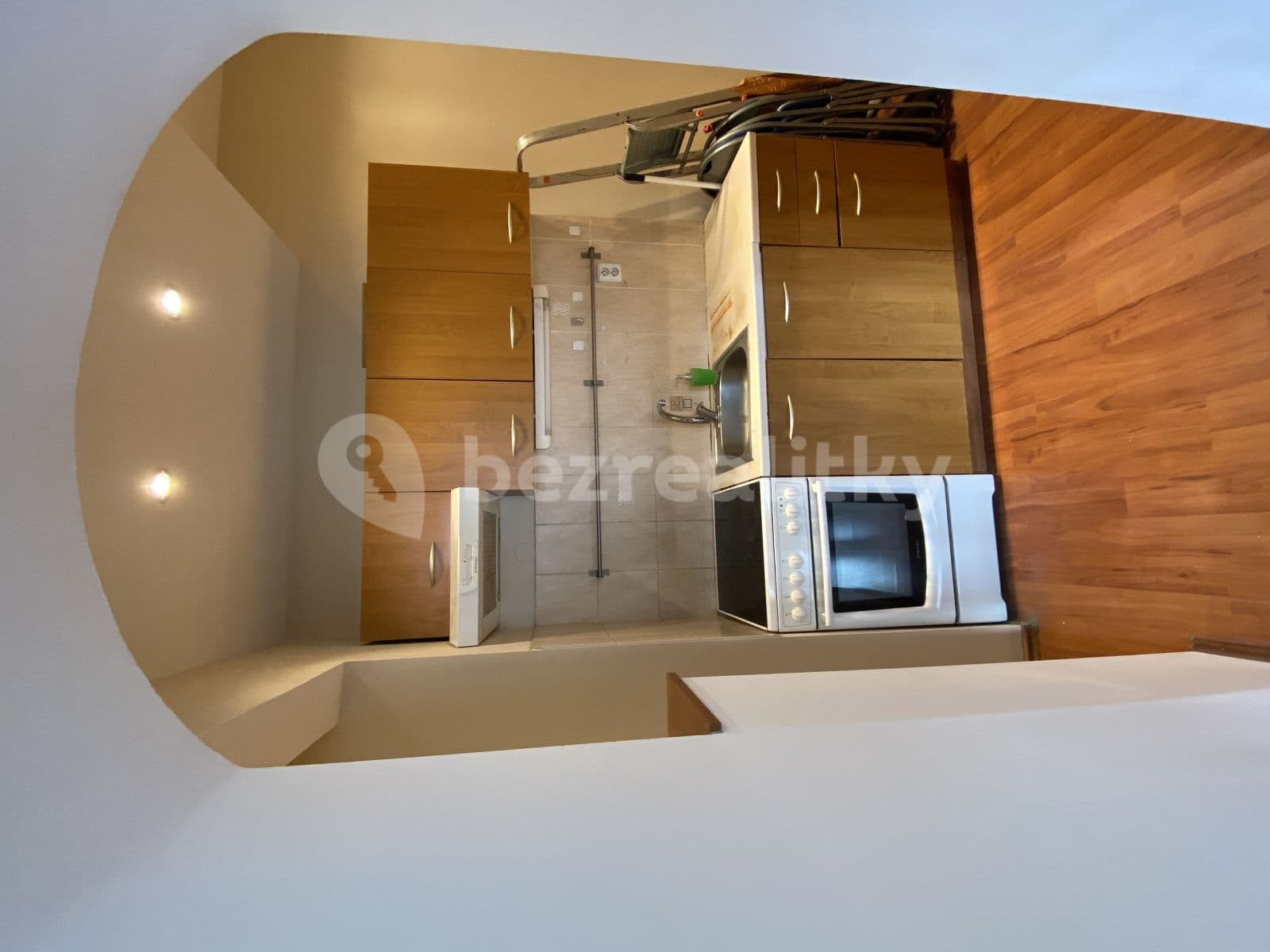 Studio flat to rent, 34 m², Sekaninova, Prague, Prague Studio flat to rent, 34 m², Sekaninova, Prague, Prague