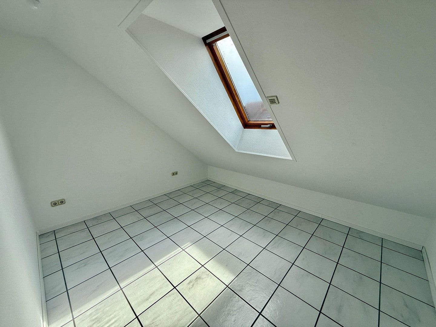 4 bedroom flat for sale, 85 m², Wesseling, North Rhine-Westphalia 4 bedroom flat for sale, 85 m², Wesseling, North Rhine-Westphalia