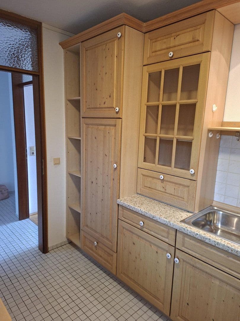 3 bedroom flat to rent, 97 m², Würzburg, Bavaria 3 bedroom flat to rent, 97 m², Würzburg, Bavaria