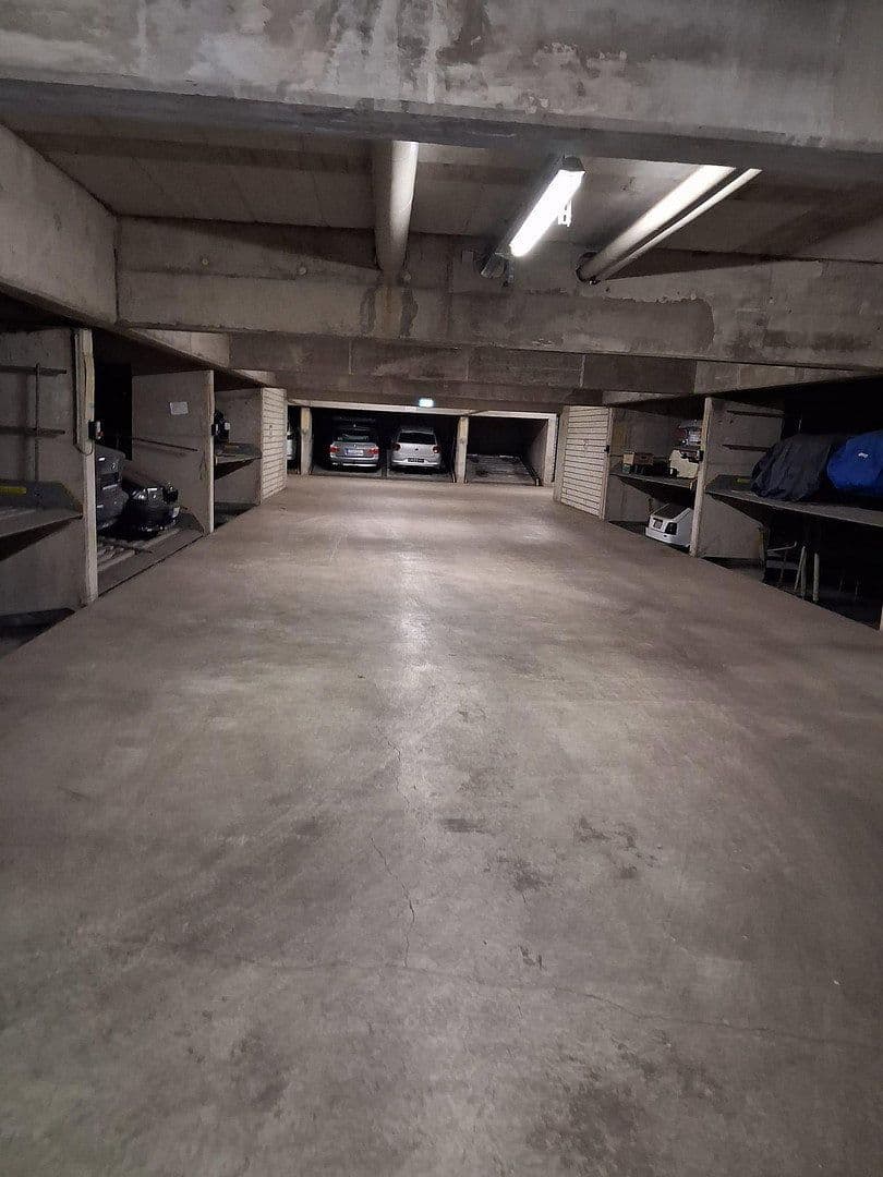 garage to rent, 0 m², Haus-Berge-Str. 38-40, Essen, North Rhine-Westphalia garage to rent, 0 m², Haus-Berge-Str. 38-40, Essen, North Rhine-Westphalia