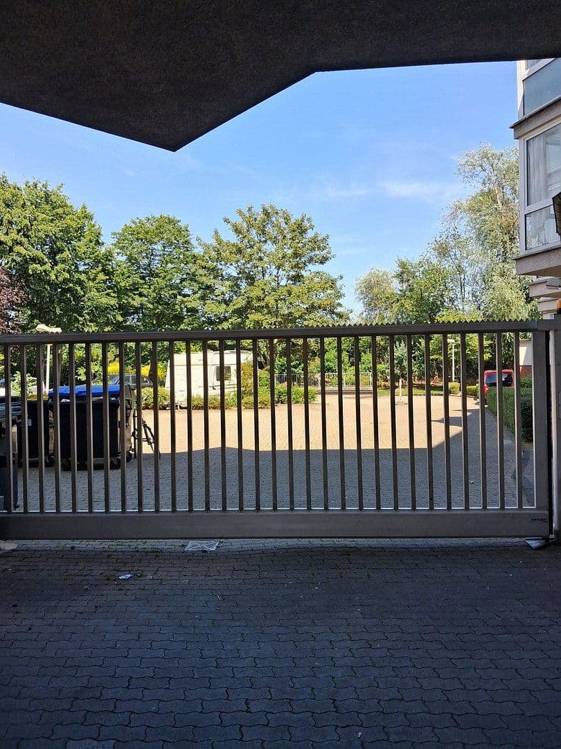 garage to rent, 0 m², Haus-Berge-Str. 38-40, Essen, North Rhine-Westphalia garage to rent, 0 m², Haus-Berge-Str. 38-40, Essen, North Rhine-Westphalia
