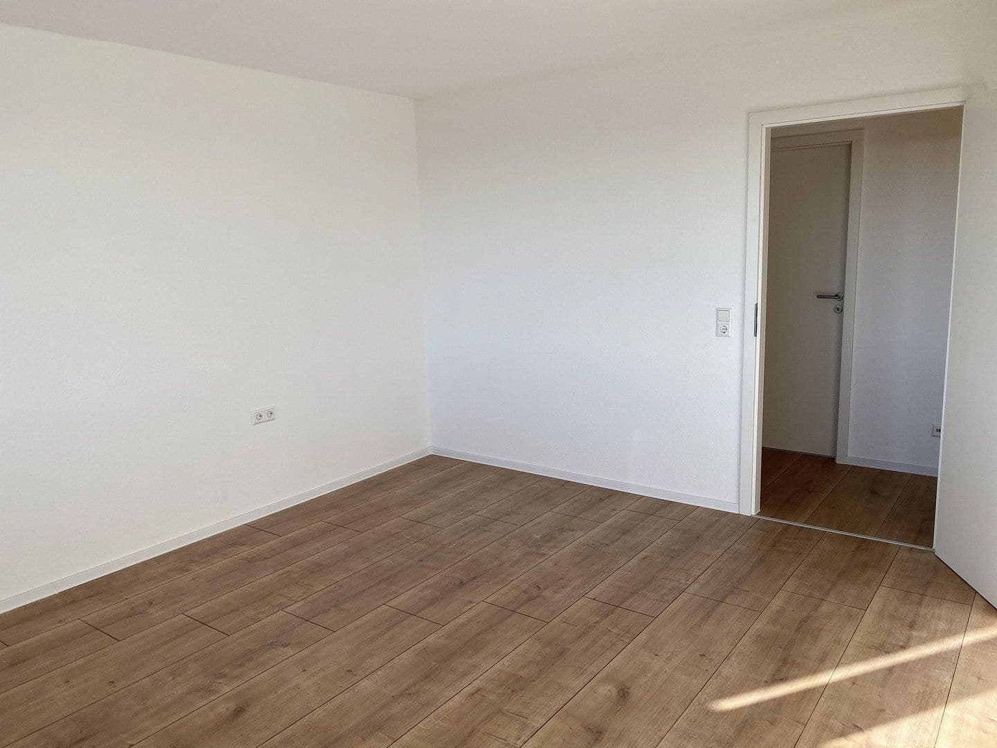 1 bedroom flat to rent, 35 m², Linkenheim-Hochstetten, Baden-Württemberg 1 bedroom flat to rent, 35 m², Linkenheim-Hochstetten, Baden-Württemberg