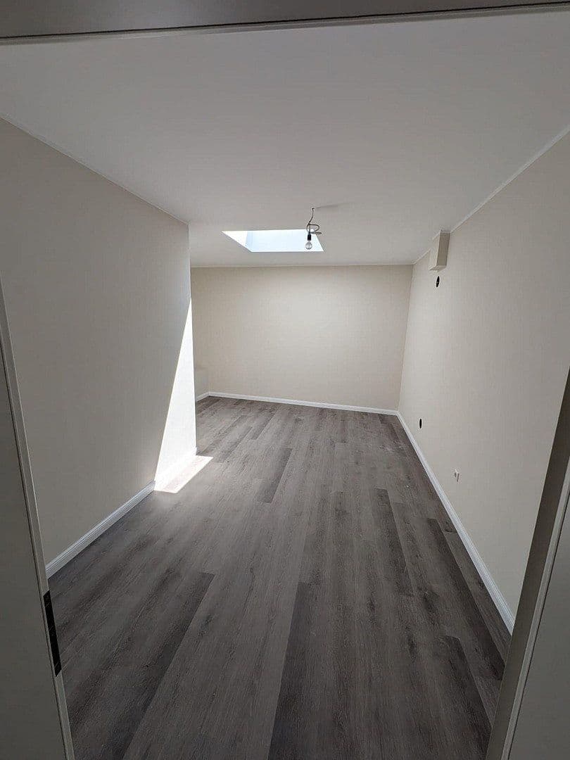 1 bedroom with open-plan kitchen flat to rent, 76 m², Kirchstraße 6, Rüdesheim am Rhein, Hesse 1 bedroom with open-plan kitchen flat to rent, 76 m², Kirchstraße 6, Rüdesheim am Rhein, Hesse