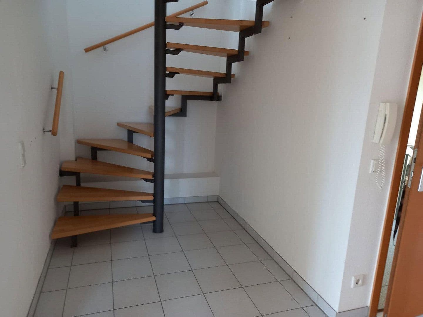 2 bedroom with open-plan kitchen flat to rent, 85 m², Finkenbergstr. 6, Heilbronn-Biberach, Baden-Württemberg 2 bedroom with open-plan kitchen flat to rent, 85 m², Finkenbergstr. 6, Heilbronn-Biberach, Baden-Württemberg