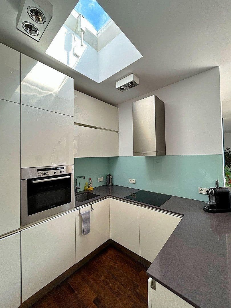 2 bedroom with open-plan kitchen flat to rent, 115 m², Köln, North Rhine-Westphalia 2 bedroom with open-plan kitchen flat to rent, 115 m², Köln, North Rhine-Westphalia