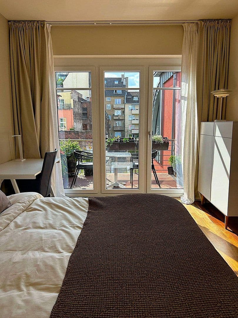 2 bedroom with open-plan kitchen flat to rent, 115 m², Köln, North Rhine-Westphalia 2 bedroom with open-plan kitchen flat to rent, 115 m², Köln, North Rhine-Westphalia