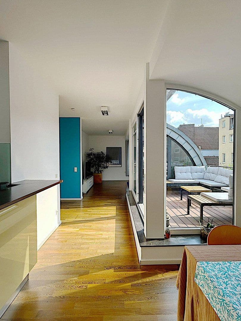 2 bedroom with open-plan kitchen flat to rent, 115 m², Köln, North Rhine-Westphalia 2 bedroom with open-plan kitchen flat to rent, 115 m², Köln, North Rhine-Westphalia