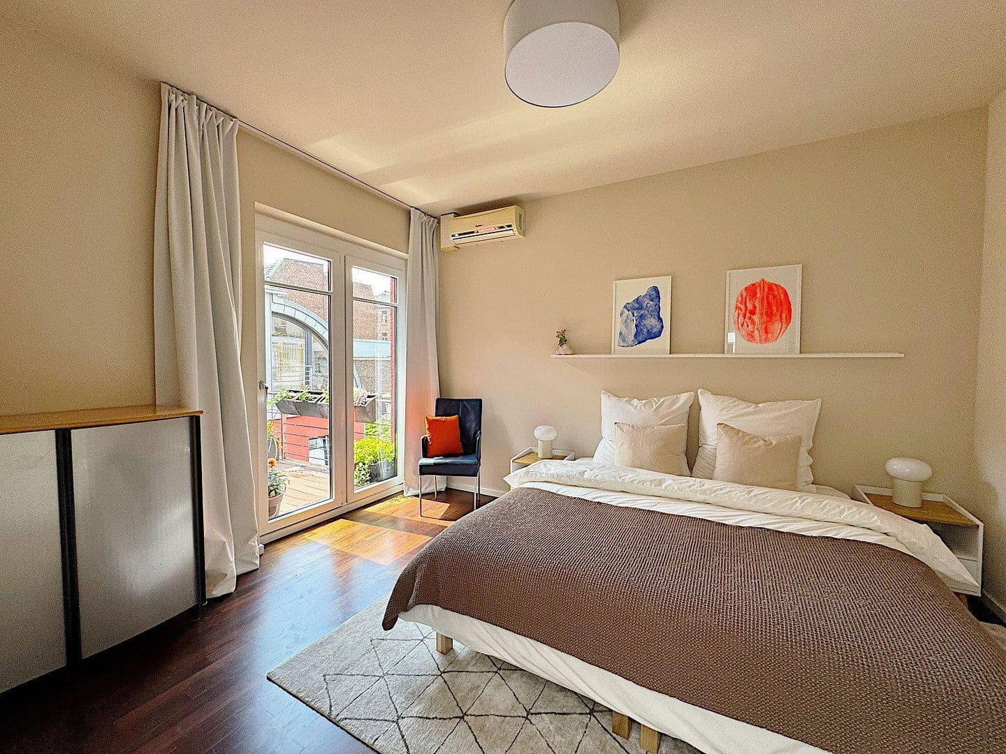 2 bedroom with open-plan kitchen flat to rent, 115 m², Köln, North Rhine-Westphalia 2 bedroom with open-plan kitchen flat to rent, 115 m², Köln, North Rhine-Westphalia