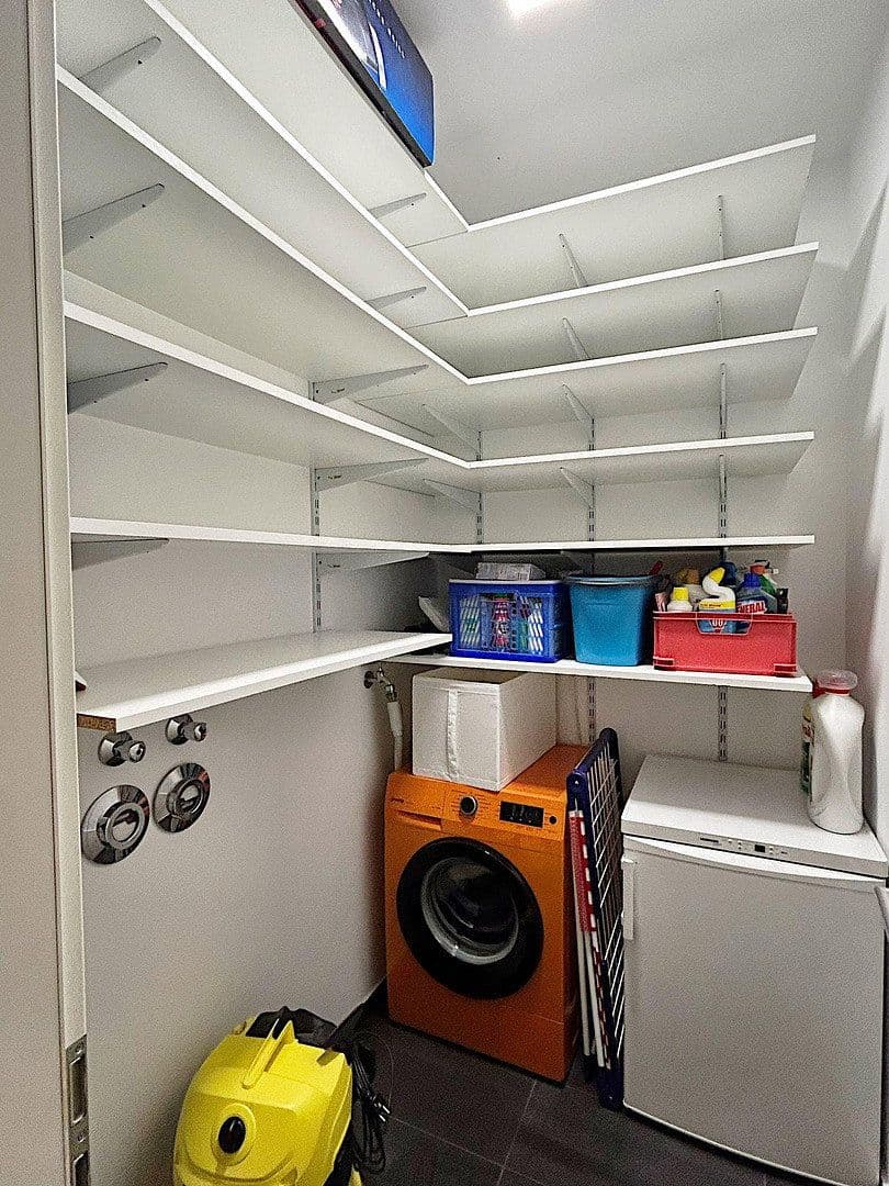2 bedroom with open-plan kitchen flat to rent, 115 m², Köln, North Rhine-Westphalia 2 bedroom with open-plan kitchen flat to rent, 115 m², Köln, North Rhine-Westphalia