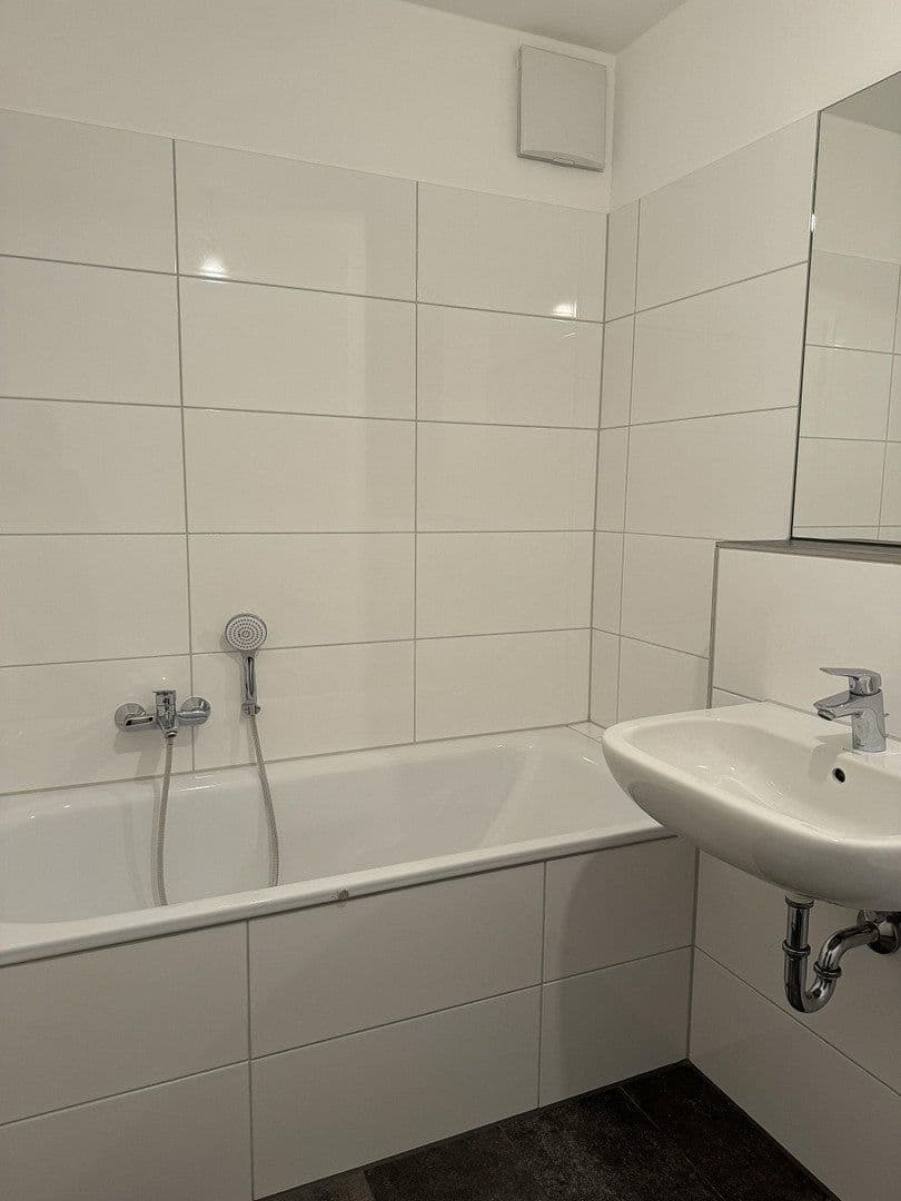 3 bedroom flat to rent, 92 m², Stresemannstraße / Ahornweg, Frechen, North Rhine-Westphalia 3 bedroom flat to rent, 92 m², Stresemannstraße / Ahornweg, Frechen, North Rhine-Westphalia