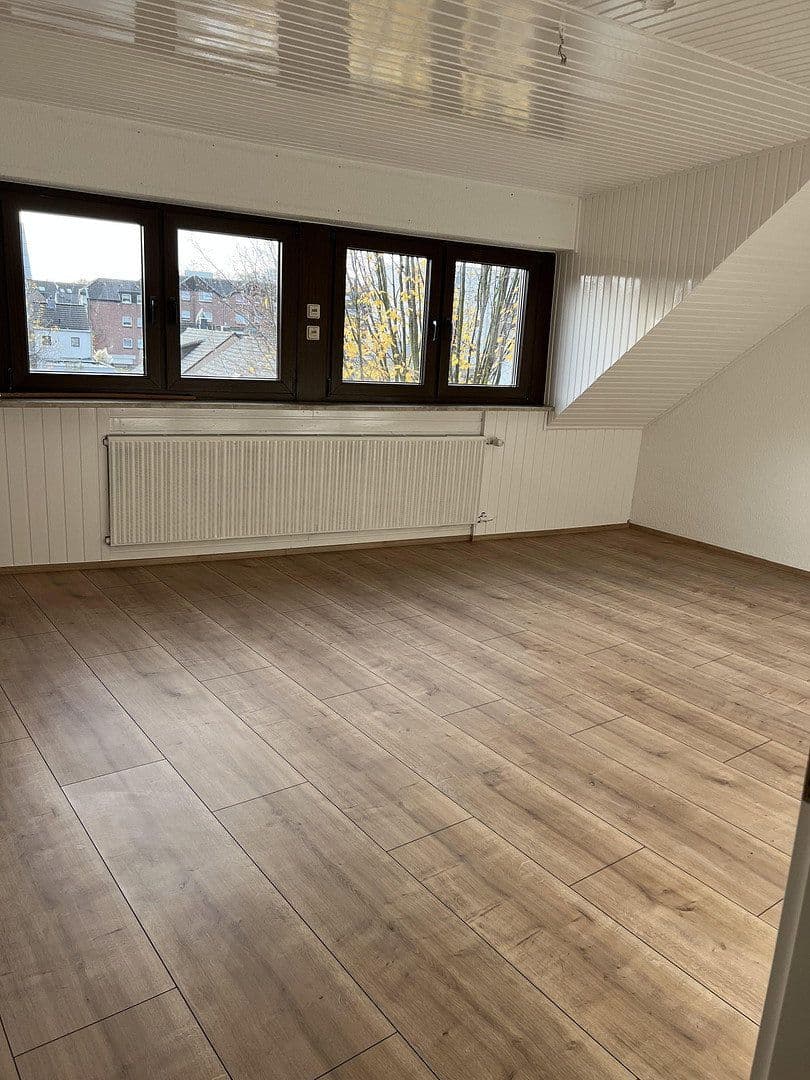 house to rent, 171 m², Hasenweide 105, Frechen, North Rhine-Westphalia house to rent, 171 m², Hasenweide 105, Frechen, North Rhine-Westphalia