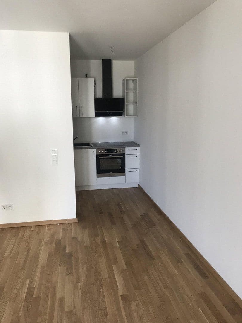 Studio flat to rent, 45 m², Ada-Lovelace Strasse 4, Ottobrunn, Bavaria Studio flat to rent, 45 m², Ada-Lovelace Strasse 4, Ottobrunn, Bavaria