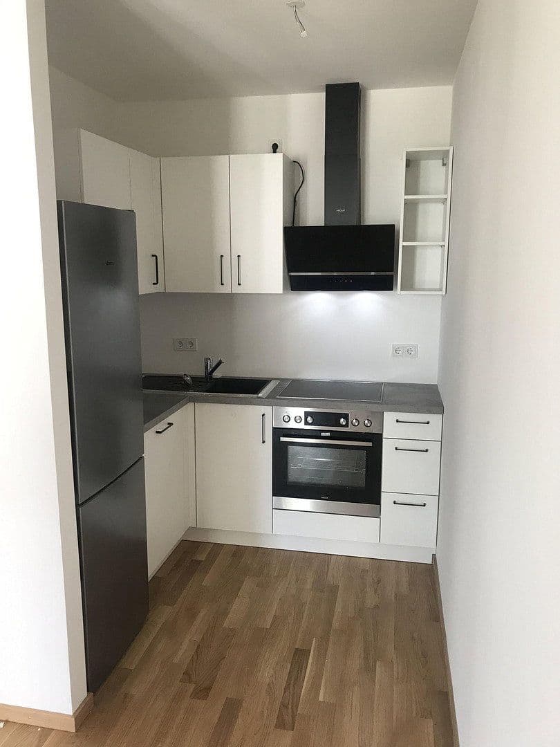 Studio flat to rent, 45 m², Ada-Lovelace Strasse 4, Ottobrunn, Bavaria Studio flat to rent, 45 m², Ada-Lovelace Strasse 4, Ottobrunn, Bavaria