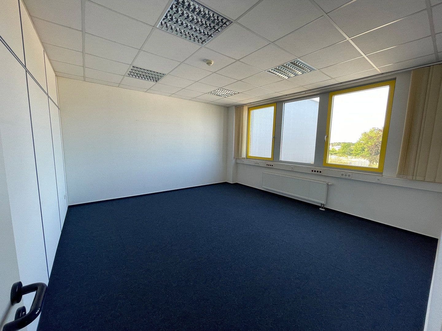 non-residential property for sale, 25,719 m², Ahornstrasse 12, Rechlin, Mecklenburg-Vorpommern non-residential property for sale, 25,719 m², Ahornstrasse 12, Rechlin, Mecklenburg-Vorpommern