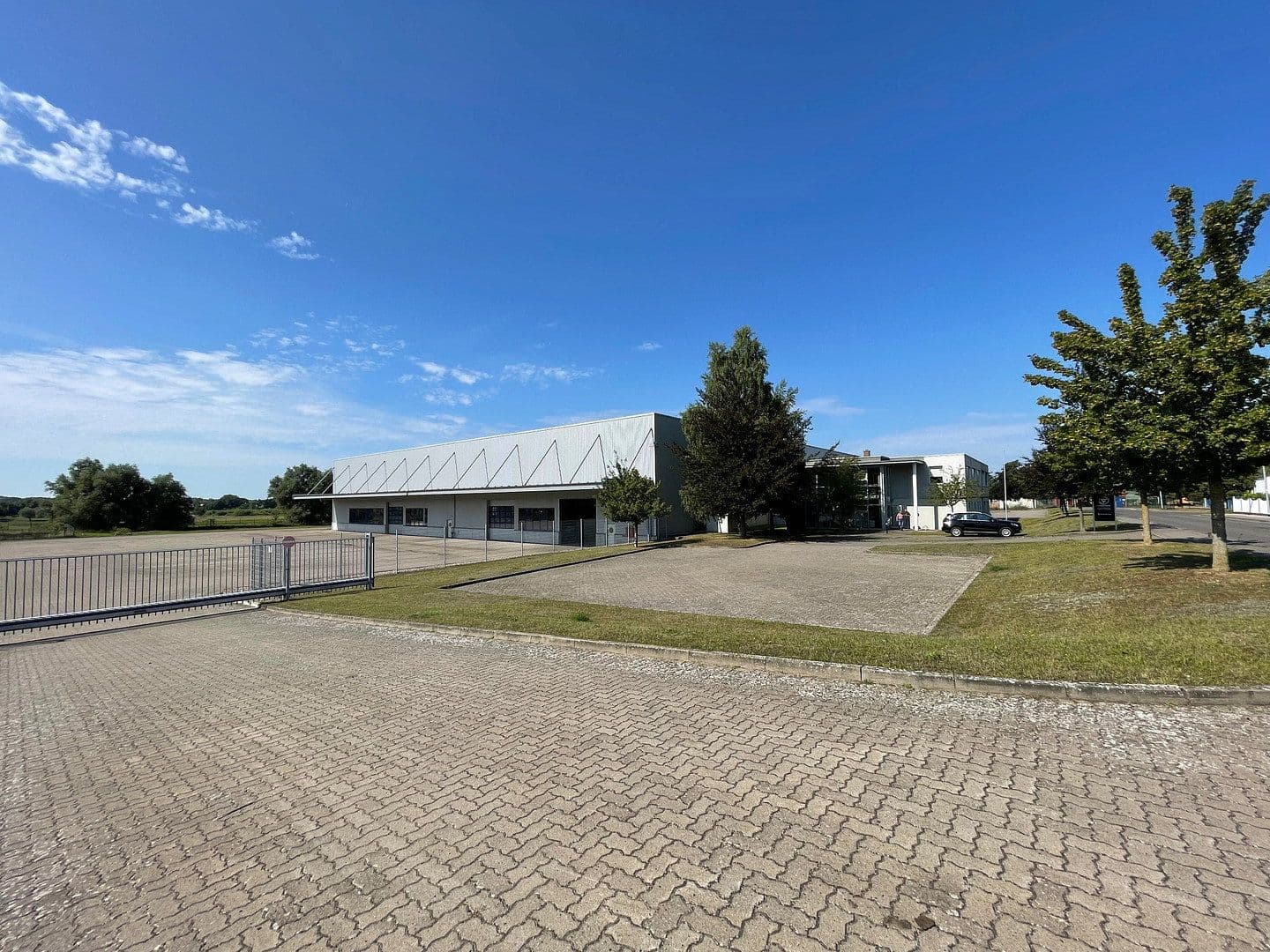 non-residential property for sale, 25,719 m², Ahornstrasse 12, Rechlin, Mecklenburg-Vorpommern non-residential property for sale, 25,719 m², Ahornstrasse 12, Rechlin, Mecklenburg-Vorpommern