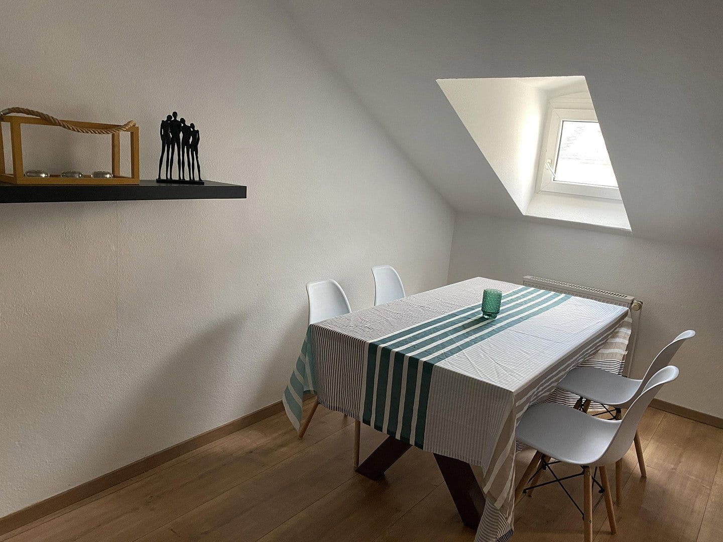 1 bedroom with open-plan kitchen flat to rent, 60 m², Moritzstr.8 Hinterhaus, Wiesbaden, Hesse 1 bedroom with open-plan kitchen flat to rent, 60 m², Moritzstr.8 Hinterhaus, Wiesbaden, Hesse