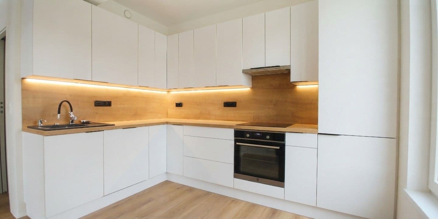 1 bedroom with open-plan kitchen flat to rent, 51 m², Šífařská, Prague, Prague 1 bedroom with open-plan kitchen flat to rent, 51 m², Šífařská, Prague, Prague