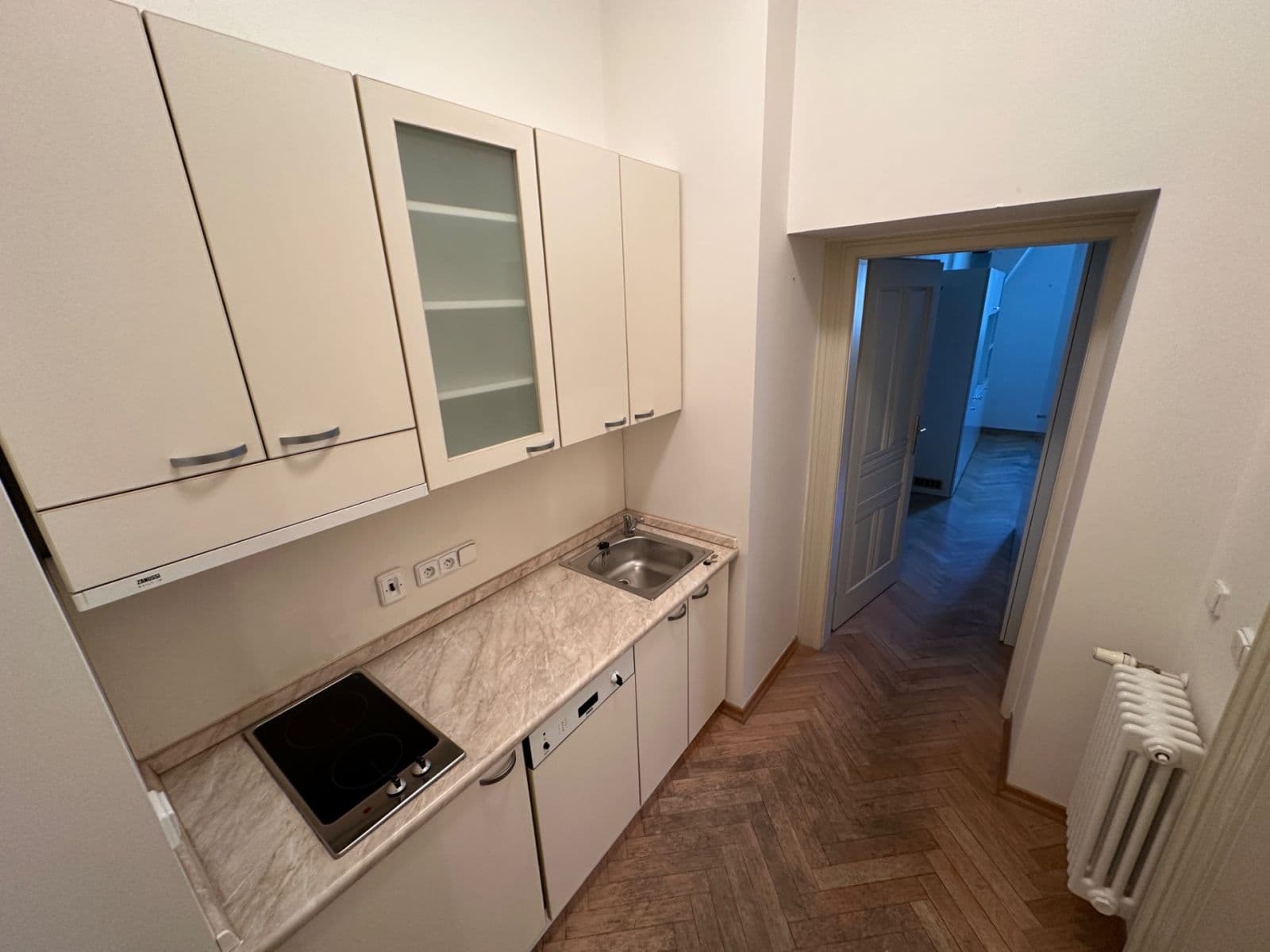 Studio flat to rent, 31 m², Valentinská, Prague, Prague Studio flat to rent, 31 m², Valentinská, Prague, Prague