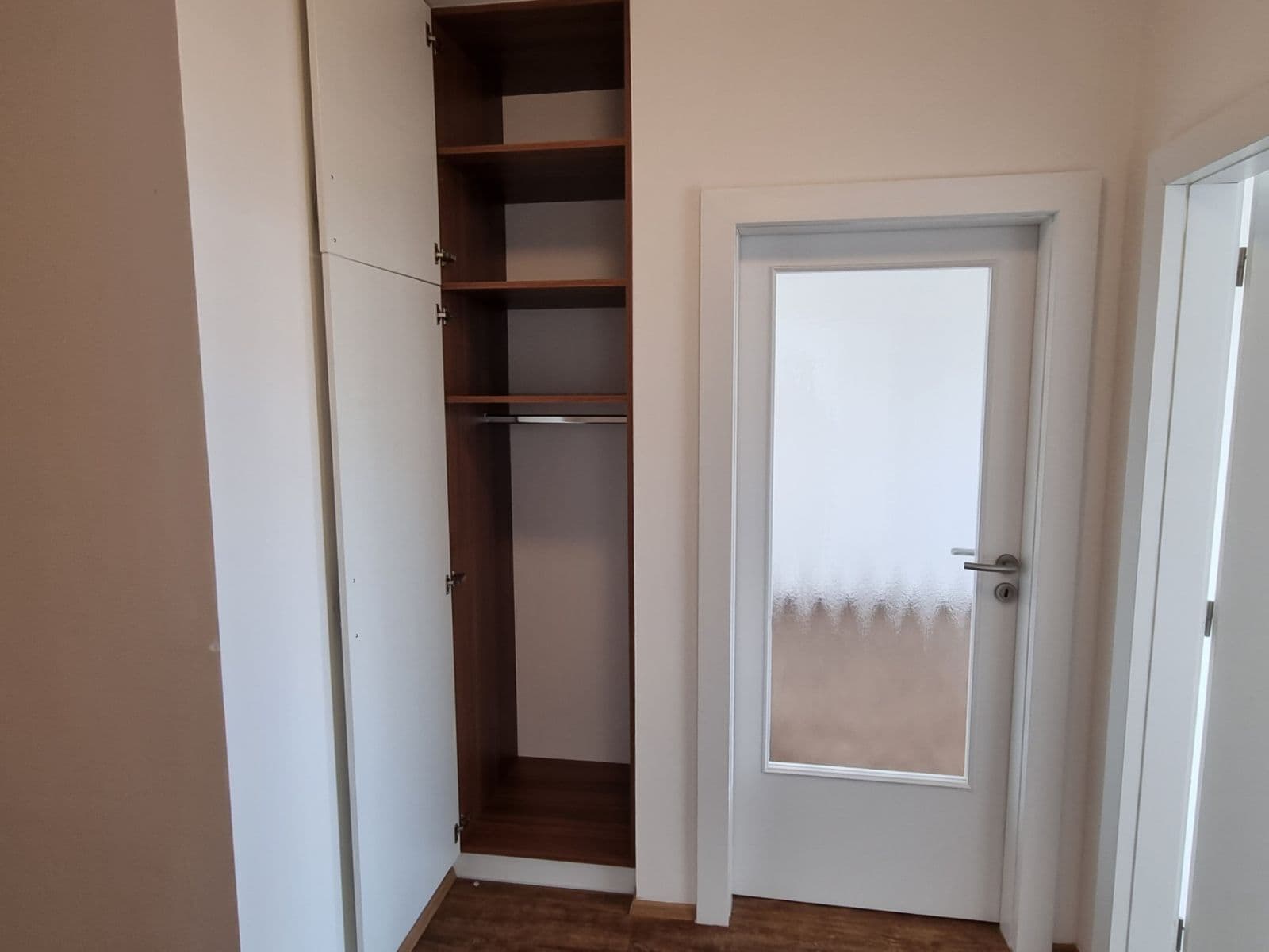2 bedroom with open-plan kitchen flat to rent, 71 m², Nevanova, Prague, Prague 2 bedroom with open-plan kitchen flat to rent, 71 m², Nevanova, Prague, Prague