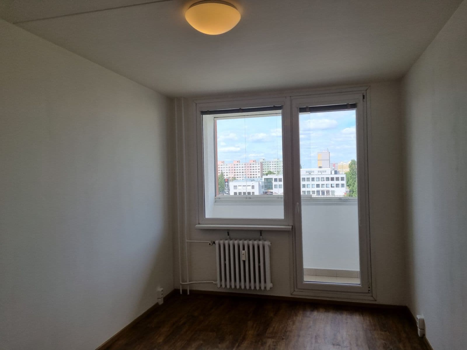 2 bedroom with open-plan kitchen flat to rent, 71 m², Nevanova, Prague, Prague 2 bedroom with open-plan kitchen flat to rent, 71 m², Nevanova, Prague, Prague