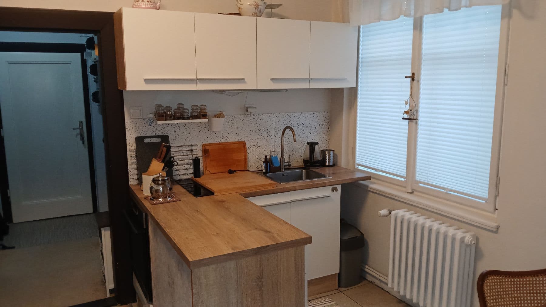1 bedroom with open-plan kitchen flat to rent, 40 m², Půlkruhová, Prague, Prague 1 bedroom with open-plan kitchen flat to rent, 40 m², Půlkruhová, Prague, Prague