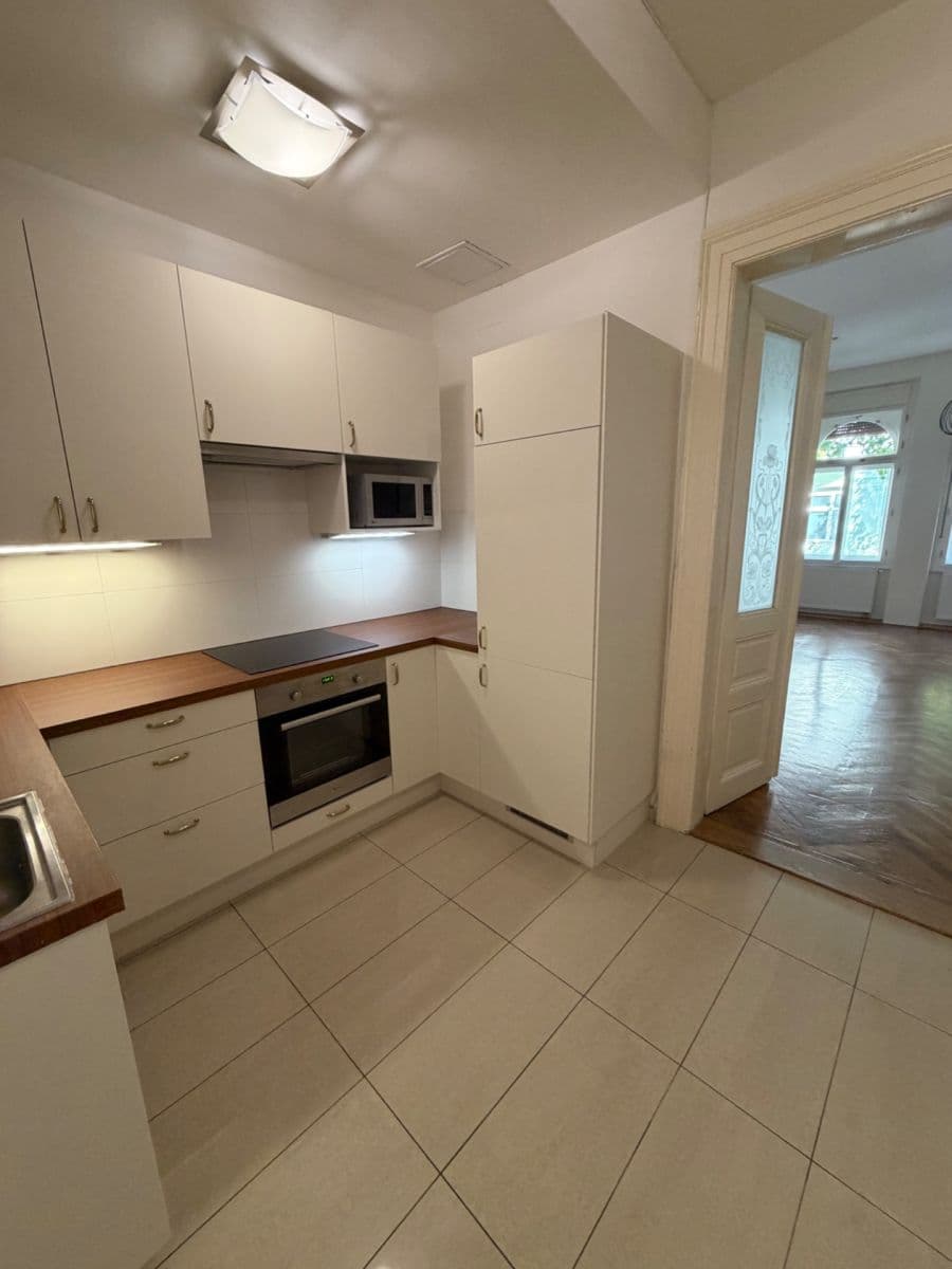 2 bedroom flat to rent, 59 m², Chodská, Prague, Prague 2 bedroom flat to rent, 59 m², Chodská, Prague, Prague