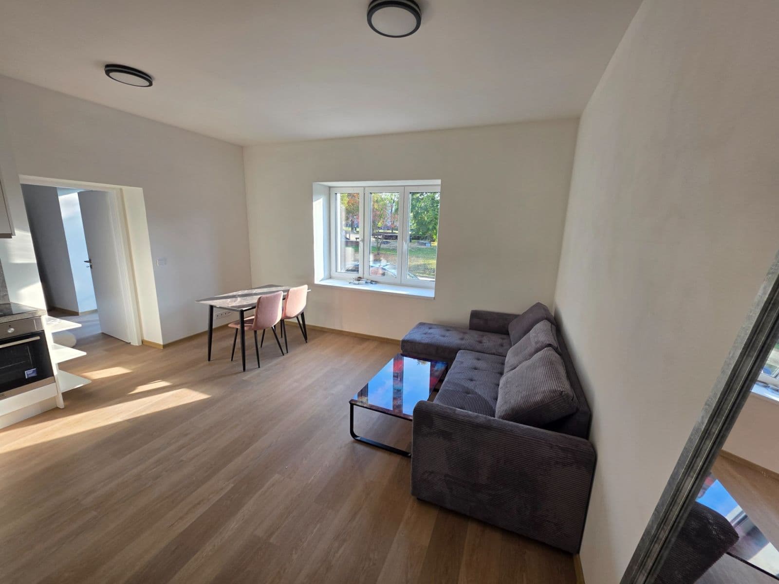 1 bedroom with open-plan kitchen flat to rent, 45 m², K Lipám, Prague, Prague 1 bedroom with open-plan kitchen flat to rent, 45 m², K Lipám, Prague, Prague