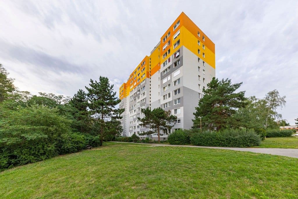 2 bedroom with open-plan kitchen flat for sale, 70 m², Poljanovova, Prague, Prague 2 bedroom with open-plan kitchen flat for sale, 70 m², Poljanovova, Prague, Prague