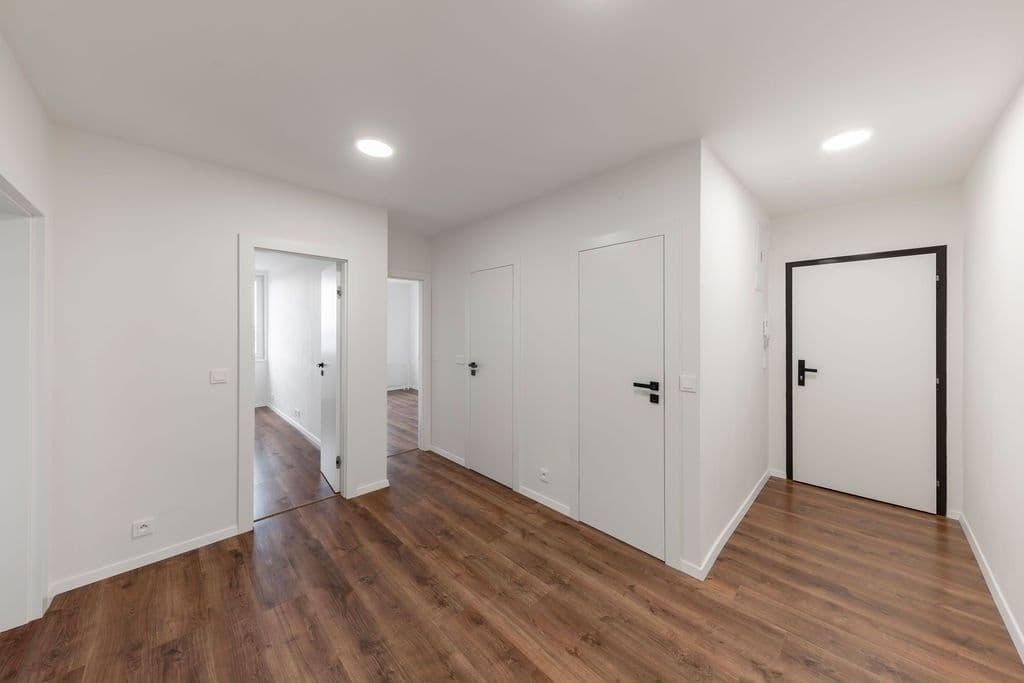 2 bedroom with open-plan kitchen flat for sale, 70 m², Poljanovova, Prague, Prague 2 bedroom with open-plan kitchen flat for sale, 70 m², Poljanovova, Prague, Prague