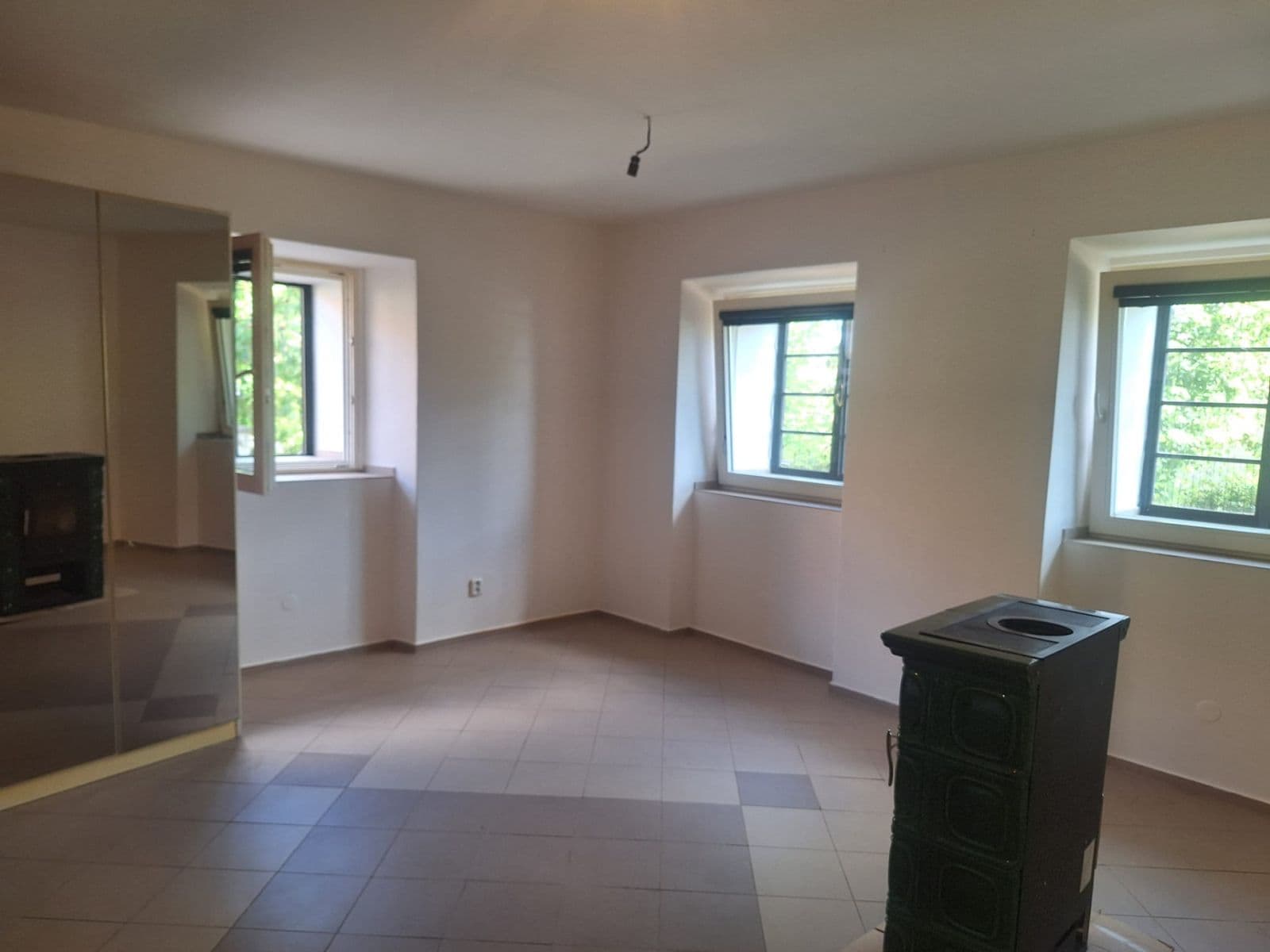 Small studio flat to rent, 31 m², Družstevní, Kněževes, Středočeský Region Small studio flat to rent, 31 m², Družstevní, Kněževes, Středočeský Region