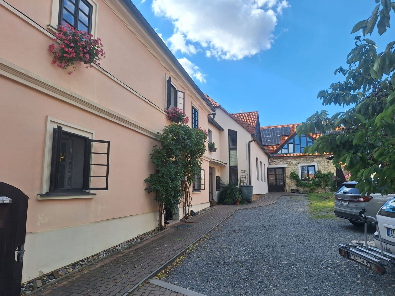 Small studio flat to rent, 31 m², Družstevní, Kněževes, Středočeský Region Small studio flat to rent, 31 m², Družstevní, Kněževes, Středočeský Region