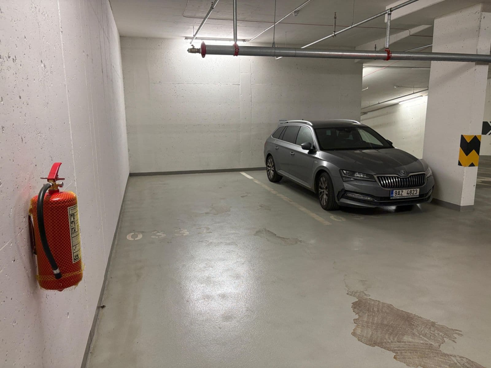 garage to rent, 12 m², Seifertova, Prague, Prague garage to rent, 12 m², Seifertova, Prague, Prague