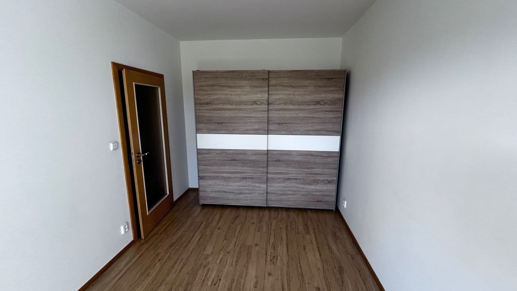2 bedroom with open-plan kitchen flat to rent, 66 m², Pavla Beneše, Prague, Prague 2 bedroom with open-plan kitchen flat to rent, 66 m², Pavla Beneše, Prague, Prague