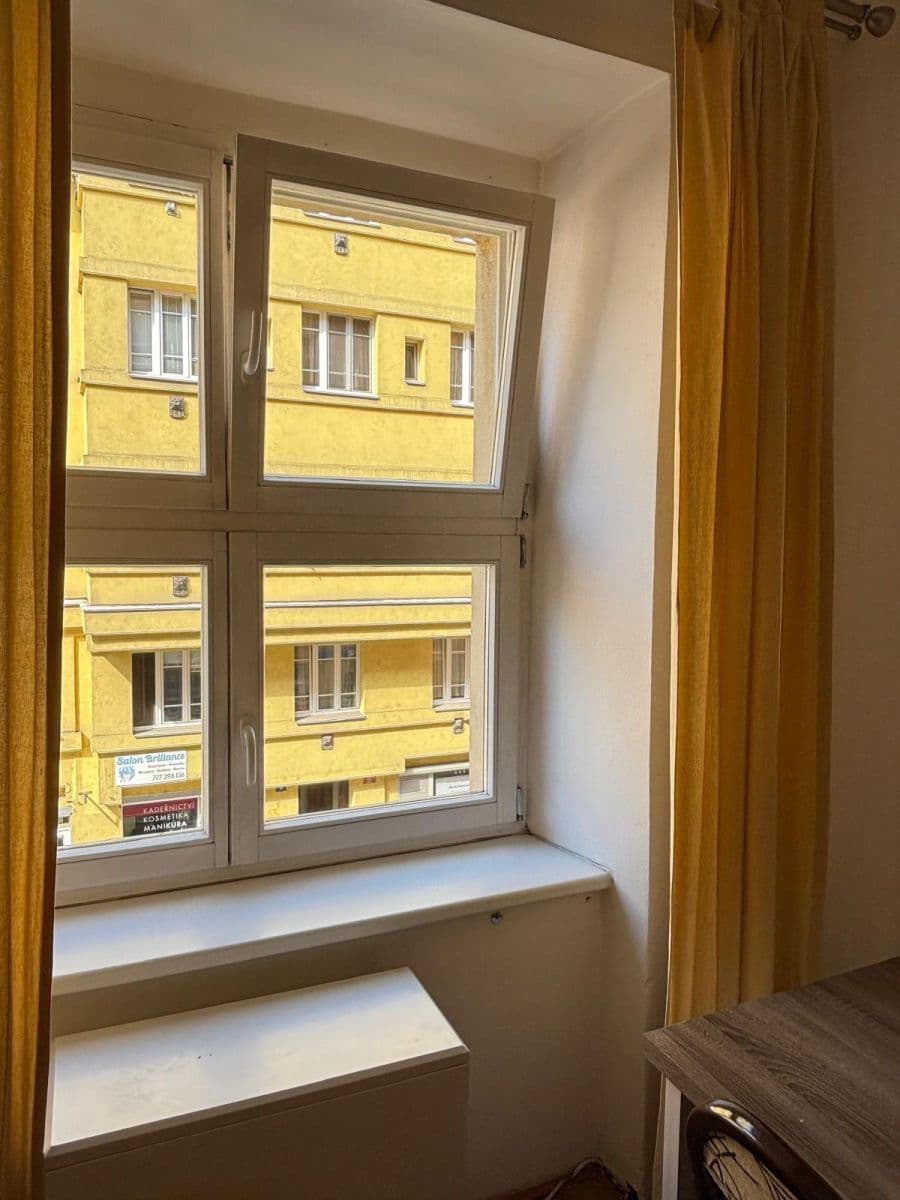 3 bedroom with open-plan kitchen flat for sale, 94 m², Mahenova, Prague, Prague 3 bedroom with open-plan kitchen flat for sale, 94 m², Mahenova, Prague, Prague