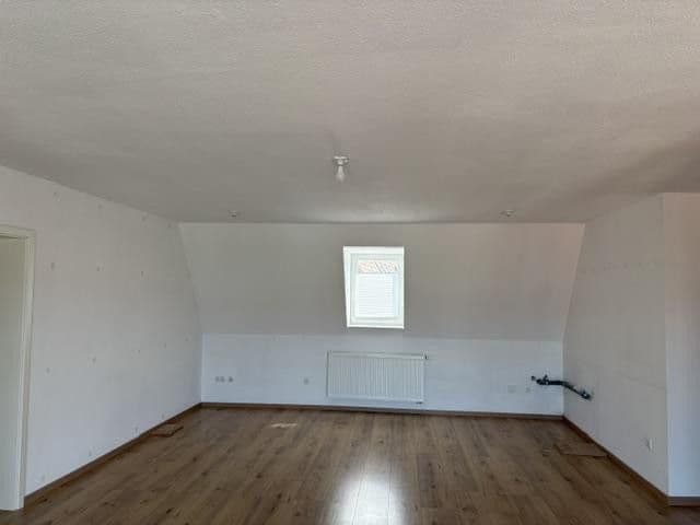 3 bedroom with open-plan kitchen flat to rent, 170 m², Ochsenfurt, Bavaria 3 bedroom with open-plan kitchen flat to rent, 170 m², Ochsenfurt, Bavaria
