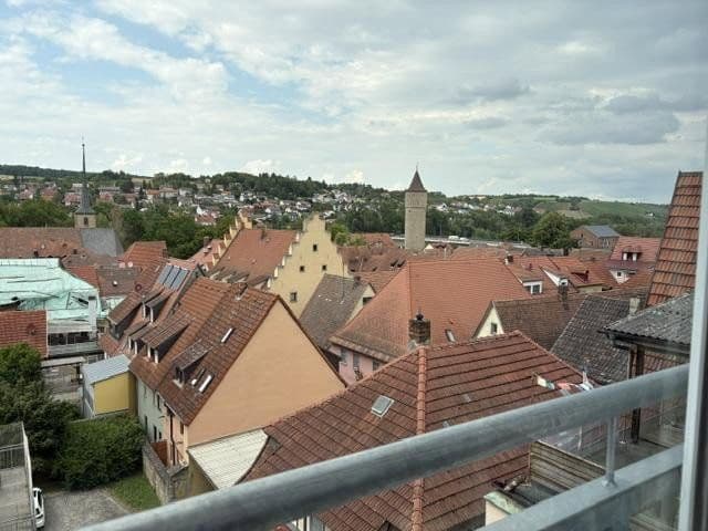 3 bedroom with open-plan kitchen flat to rent, 170 m², Ochsenfurt, Bavaria 3 bedroom with open-plan kitchen flat to rent, 170 m², Ochsenfurt, Bavaria