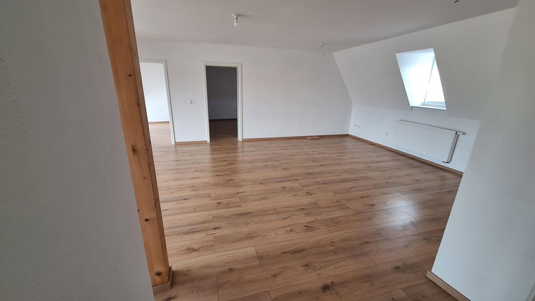 3 bedroom with open-plan kitchen flat to rent, 170 m², Ochsenfurt, Bavaria 3 bedroom with open-plan kitchen flat to rent, 170 m², Ochsenfurt, Bavaria