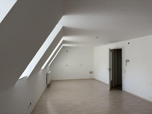 3 bedroom with open-plan kitchen flat to rent, 170 m², Ochsenfurt, Bavaria 3 bedroom with open-plan kitchen flat to rent, 170 m², Ochsenfurt, Bavaria