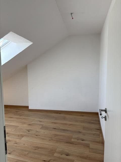 3 bedroom with open-plan kitchen flat to rent, 170 m², Ochsenfurt, Bavaria 3 bedroom with open-plan kitchen flat to rent, 170 m², Ochsenfurt, Bavaria