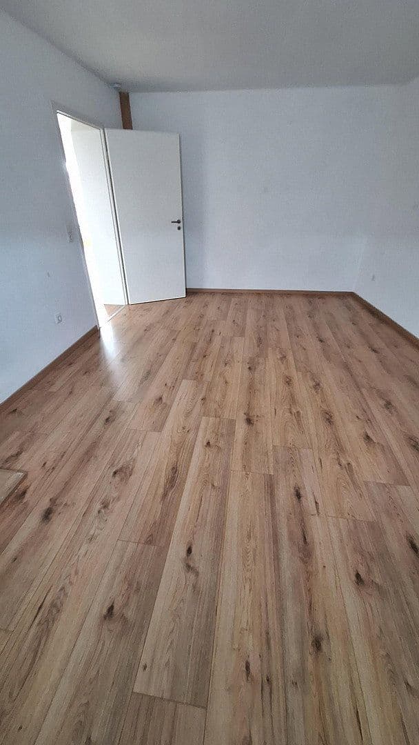 3 bedroom with open-plan kitchen flat to rent, 170 m², Ochsenfurt, Bavaria 3 bedroom with open-plan kitchen flat to rent, 170 m², Ochsenfurt, Bavaria