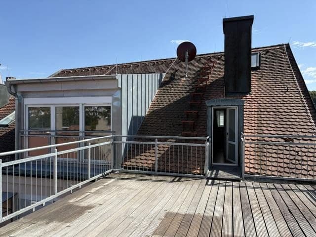 3 bedroom with open-plan kitchen flat to rent, 170 m², Ochsenfurt, Bavaria 3 bedroom with open-plan kitchen flat to rent, 170 m², Ochsenfurt, Bavaria