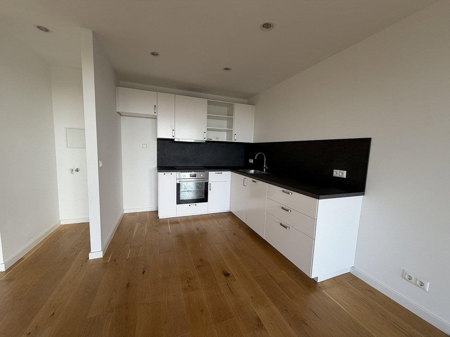 2 bedroom flat to rent, 58 m², Pasewalker Strasse 72, Berlin, Berlin 2 bedroom flat to rent, 58 m², Pasewalker Strasse 72, Berlin, Berlin