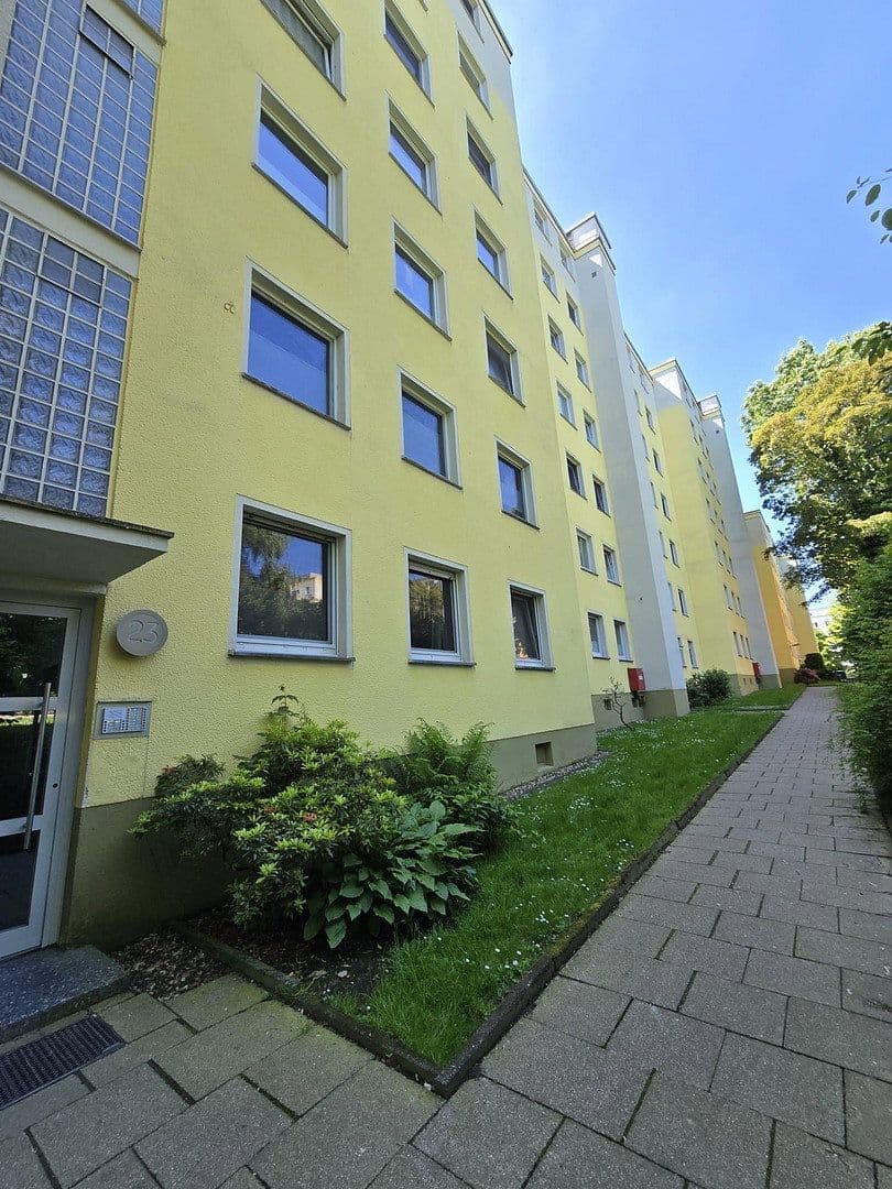 1 bedroom with open-plan kitchen flat for sale, 65 m², Moselstraße 23, Essen, North Rhine-Westphalia 1 bedroom with open-plan kitchen flat for sale, 65 m², Moselstraße 23, Essen, North Rhine-Westphalia